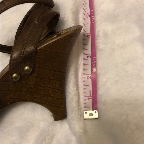 Bongo Sandals - Picture 3 of 5